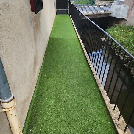 Appartement Duplex F2 Tout Confort Proche Centre Ville Avec Parking Gratuit มงต์ลูซง ภายนอก รูปภาพ
