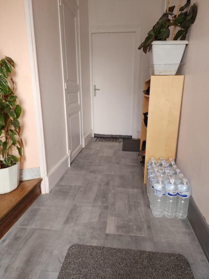 Appartement Duplex F2 Tout Confort Proche Centre Ville Avec Parking Gratuit มงต์ลูซง ภายนอก รูปภาพ