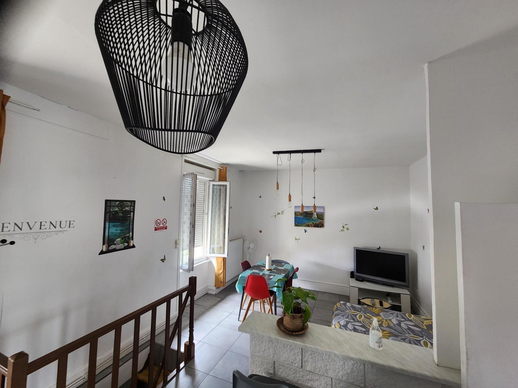 Appartement Duplex F2 Tout Confort Proche Centre Ville Avec Parking Gratuit มงต์ลูซง ภายนอก รูปภาพ
